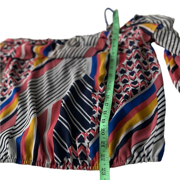 Ramy Brook Mona geometric mixed cold shoulder with sheer sleeves elastic ends M - Picture 10 of 14